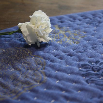 Tapis meditation bleu fleur
