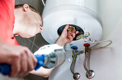 Comment rincer et nettoyer un chauffe-eau ?