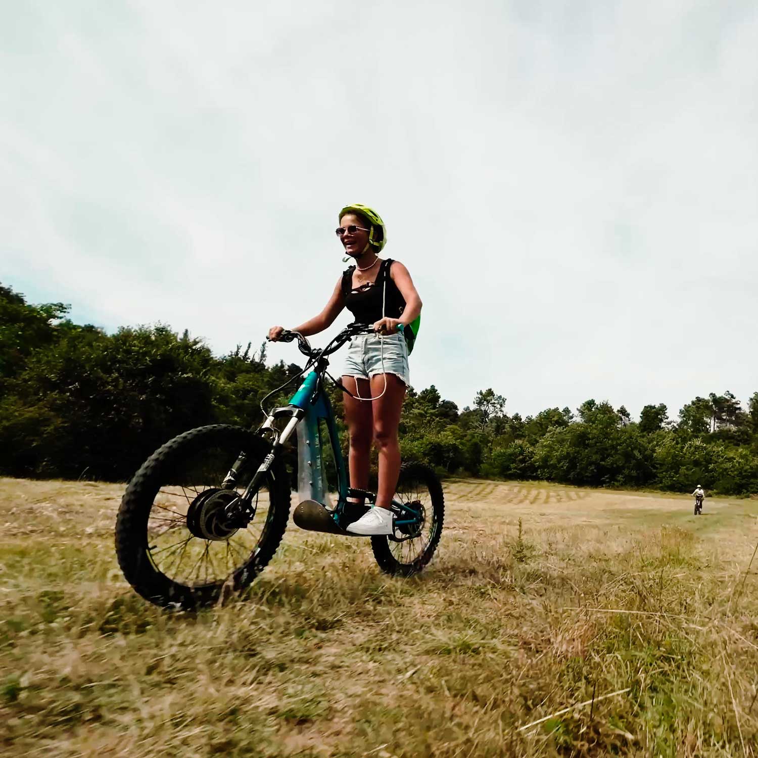 Sillonner la Drôme des Collines en trottinette électrique, c'est possible !