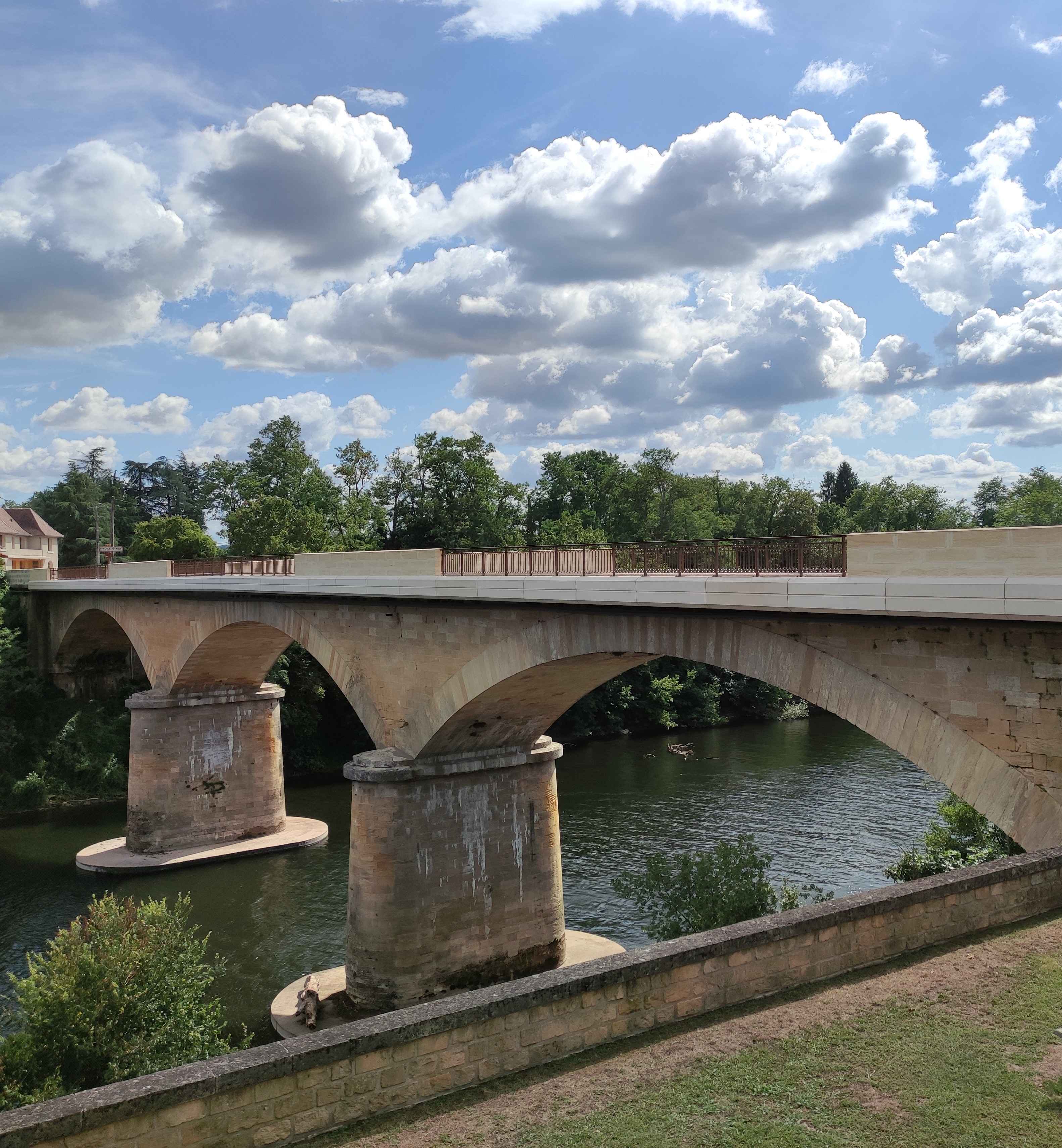Le-pont