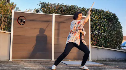 Cours qi gong maubec cours tai chi maubec artdumieuxetre ame adeline viviant baton tai chi 2023 11 3