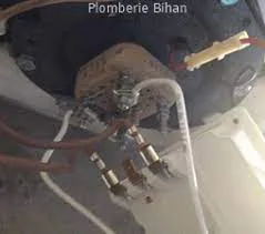 Johan Paladin remplace la résistance blindée Ariston de votre chauffe eau