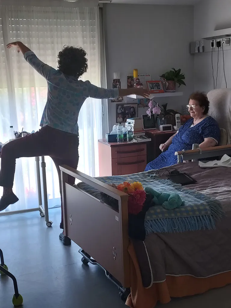 5ciek temps fort danse en ehpad deambulation