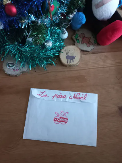 Une lettre dans la boîte aux lettres