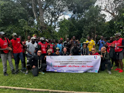 0 photo groupe ceremonie tanzanie