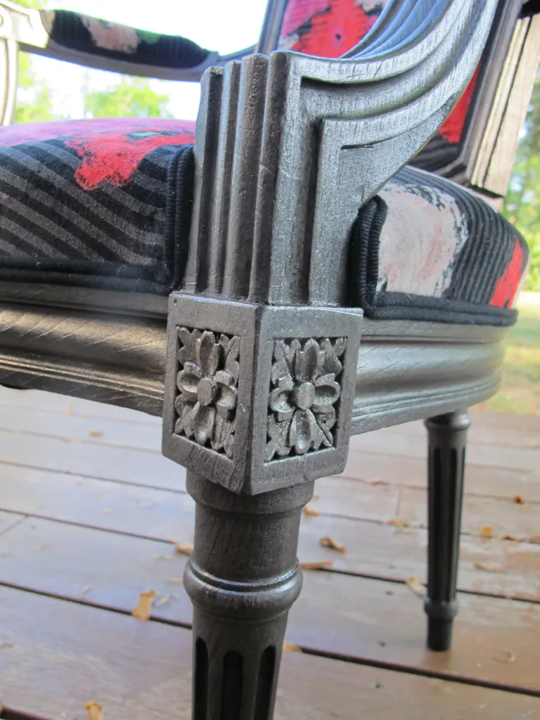 Refection restauration relooking fauteuil chaise canape meuble cabriolet 60 tapissier decorateur bordeaux st medard en jalles atelier les renaissances