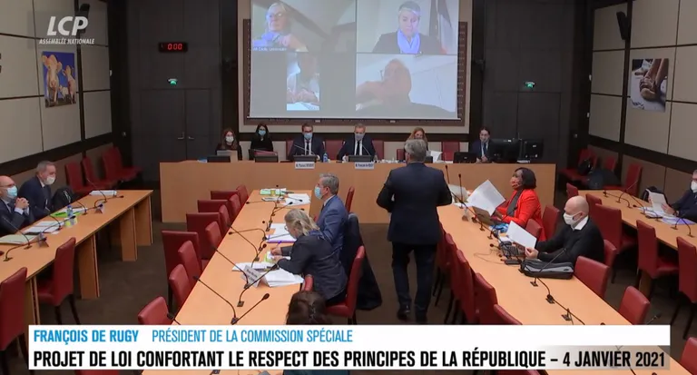 « ça suffit ce soupçon à l’égard des évangéliques ! »