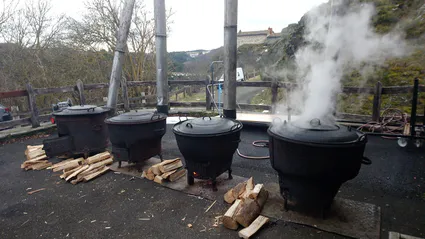 Potee auvergnante avec les vieilles chaudieres