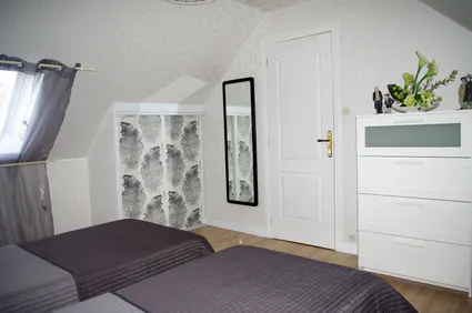 Chambre 2 grise
