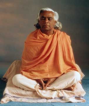 Swami vishnu devananda meditating