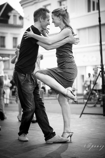 Bal Place du théâtre 2014 tango argentin arras vivatango 