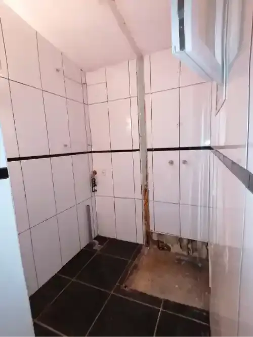 14 photo apres depose chauffe eau porte de douche cloison ensemble de douche et receveur de douche a reze 44