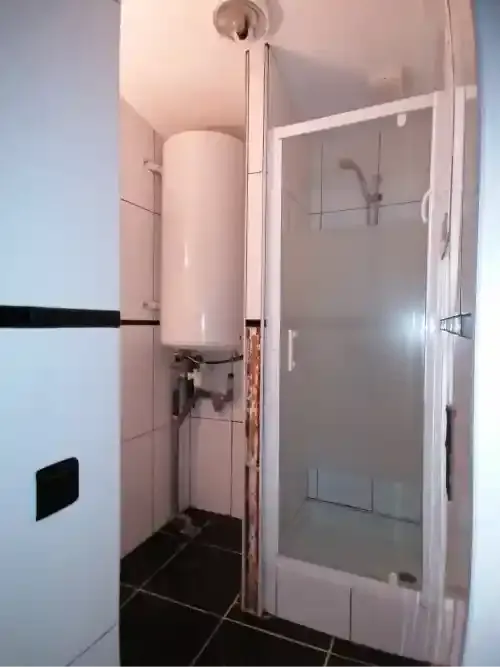 9 photo avant remplacement douche et ballon d eau chaude a reze 44