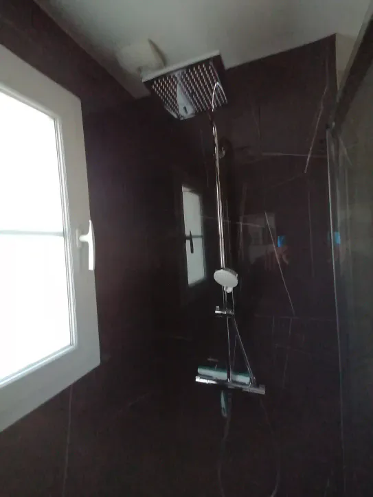 27 artisan salle de bain reze