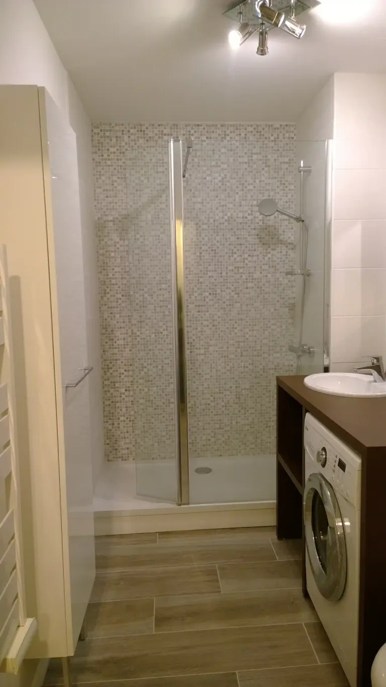 Artisan plombier specialise dans la renovation de salles de bain