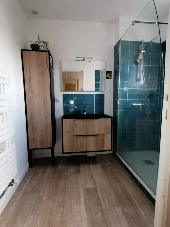 26 installation meuble avec plan vasque et miroir led a vertou