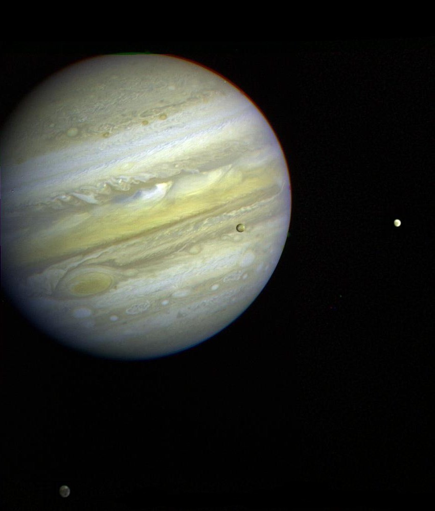 5 callisto en bas a gauche io devant jupiter et europe