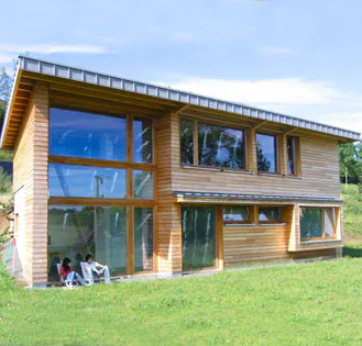 Maison mur massif bois mhm bouysse carre