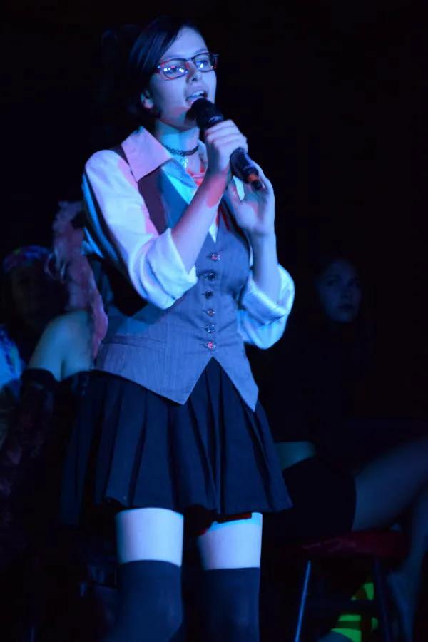 Melina tout droit sortie d un manga pour chanter dans la langue du pays du soleil levant 1