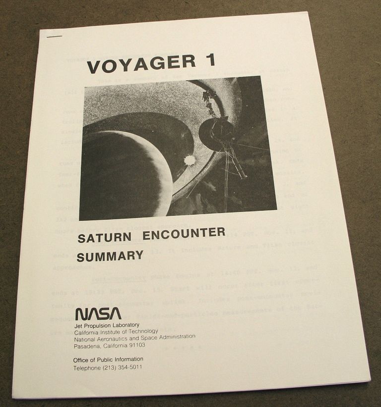 Voyager 1 saturn encounter summary b