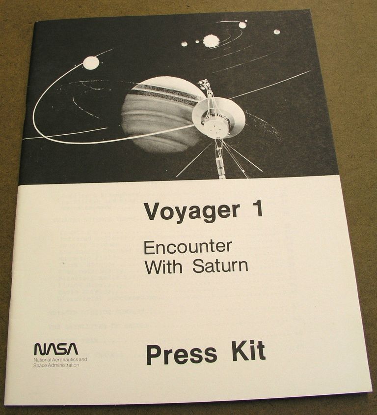 Voyager 1 saturn press kit