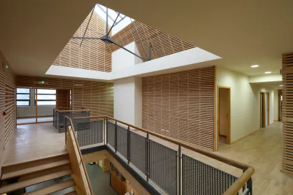 Agencement bureaux escalier bouysse