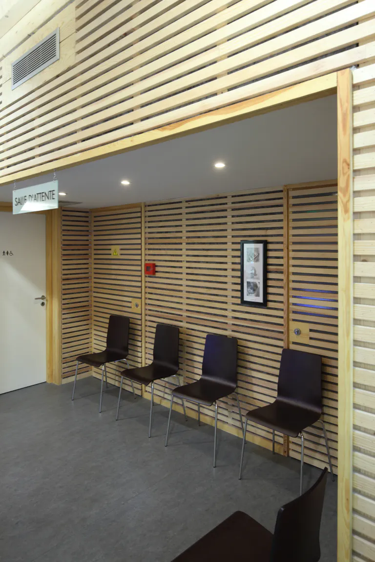 Mobilier salle attente bouysse