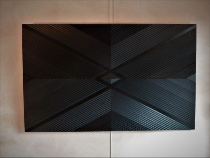 Noir relief 103 5x64 cm
