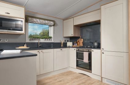 Abi langdale kitchen 2315 reflection rt 1920x1254