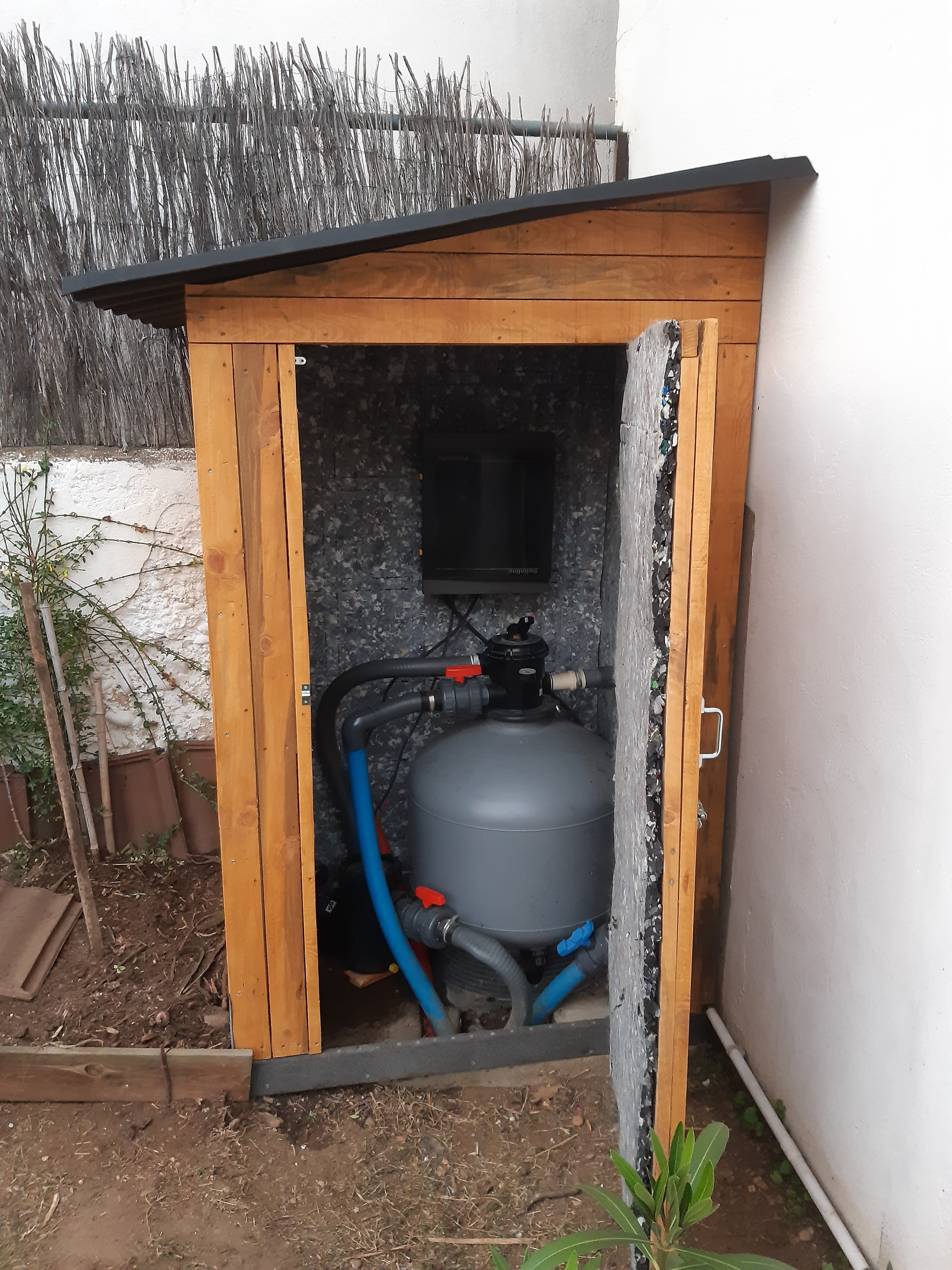 Abris pompe de piscine 7 