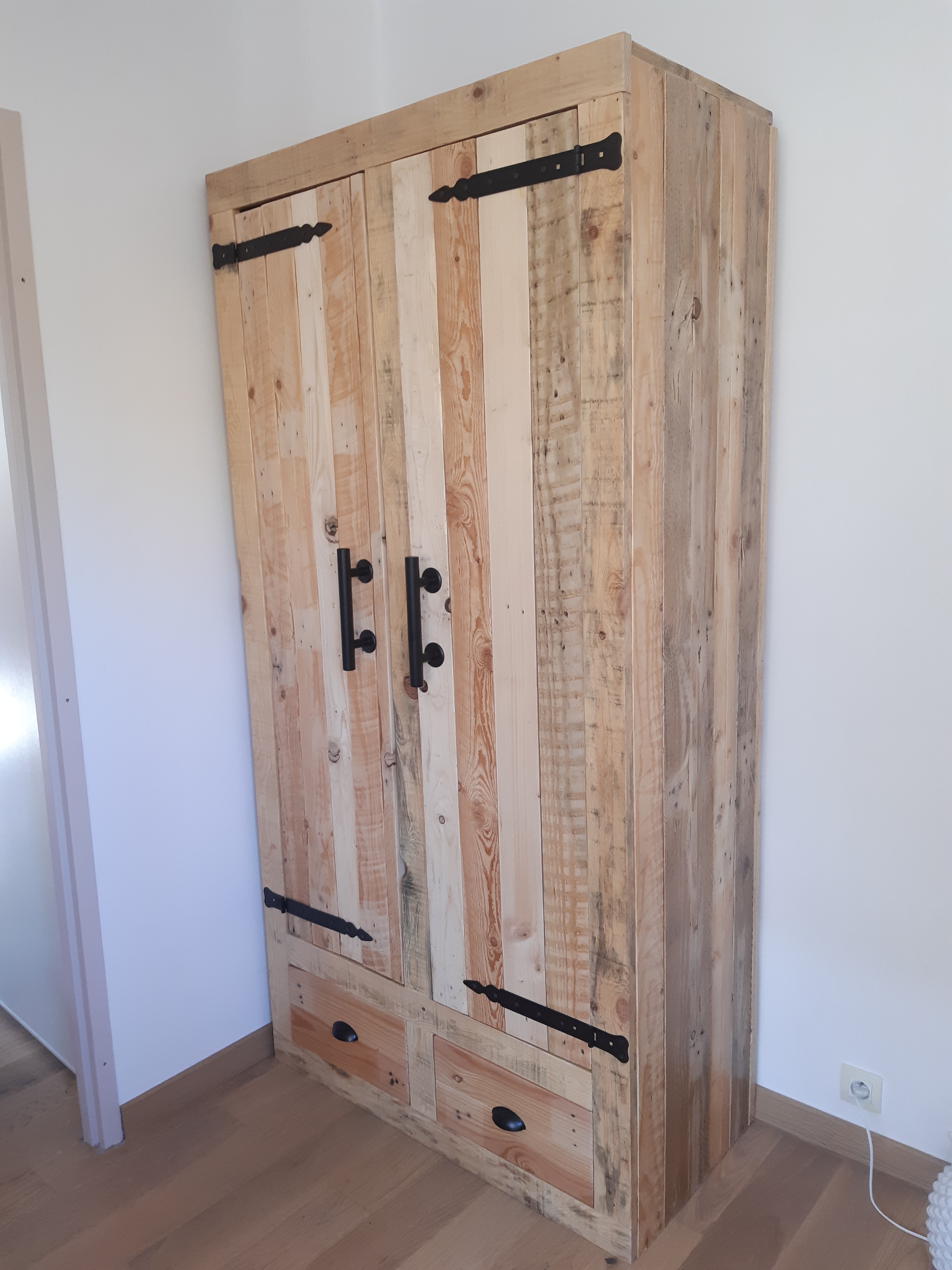 01 armoire sur mesure en bois surcycle vienne 38