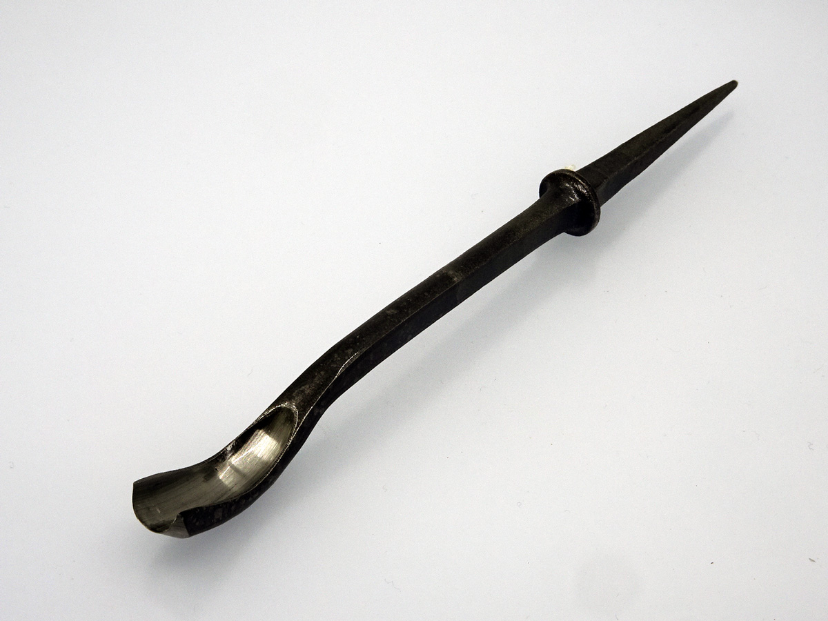 Gouge coudée SCHARWAECHTER série F largeur 8 mm