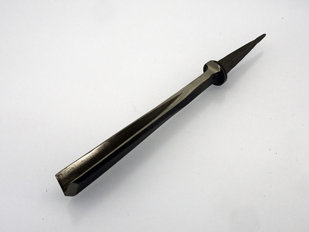 Burin droit SCHARWAECHTER 45° largeur 10 mm
