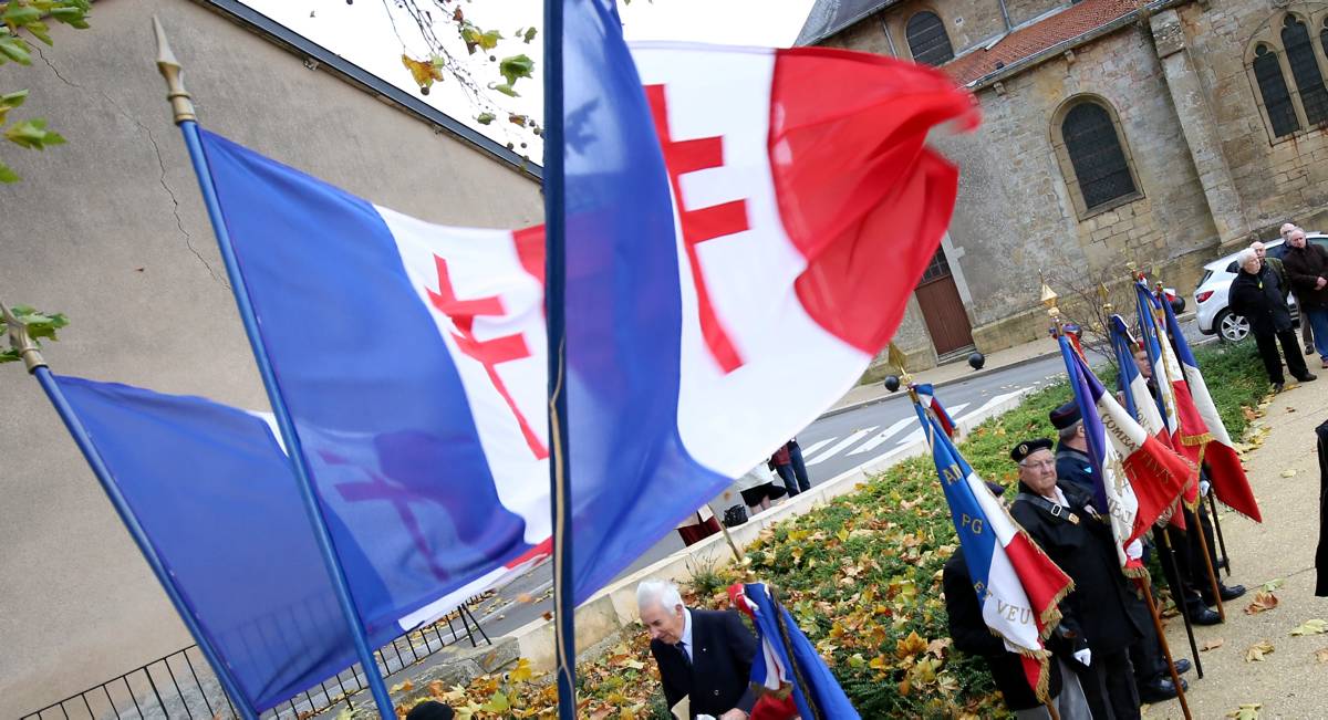 Briey ceremonie mort DE GAULLE006