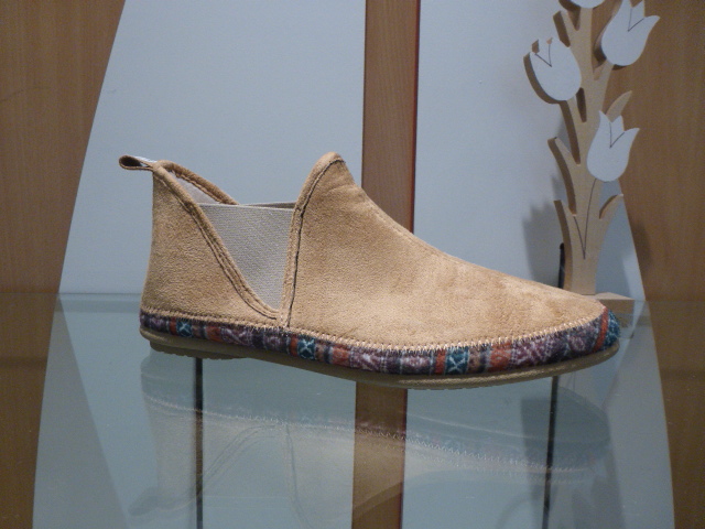 H23390 soir matin pantoufle beige auxpiedssensibles chaussures com