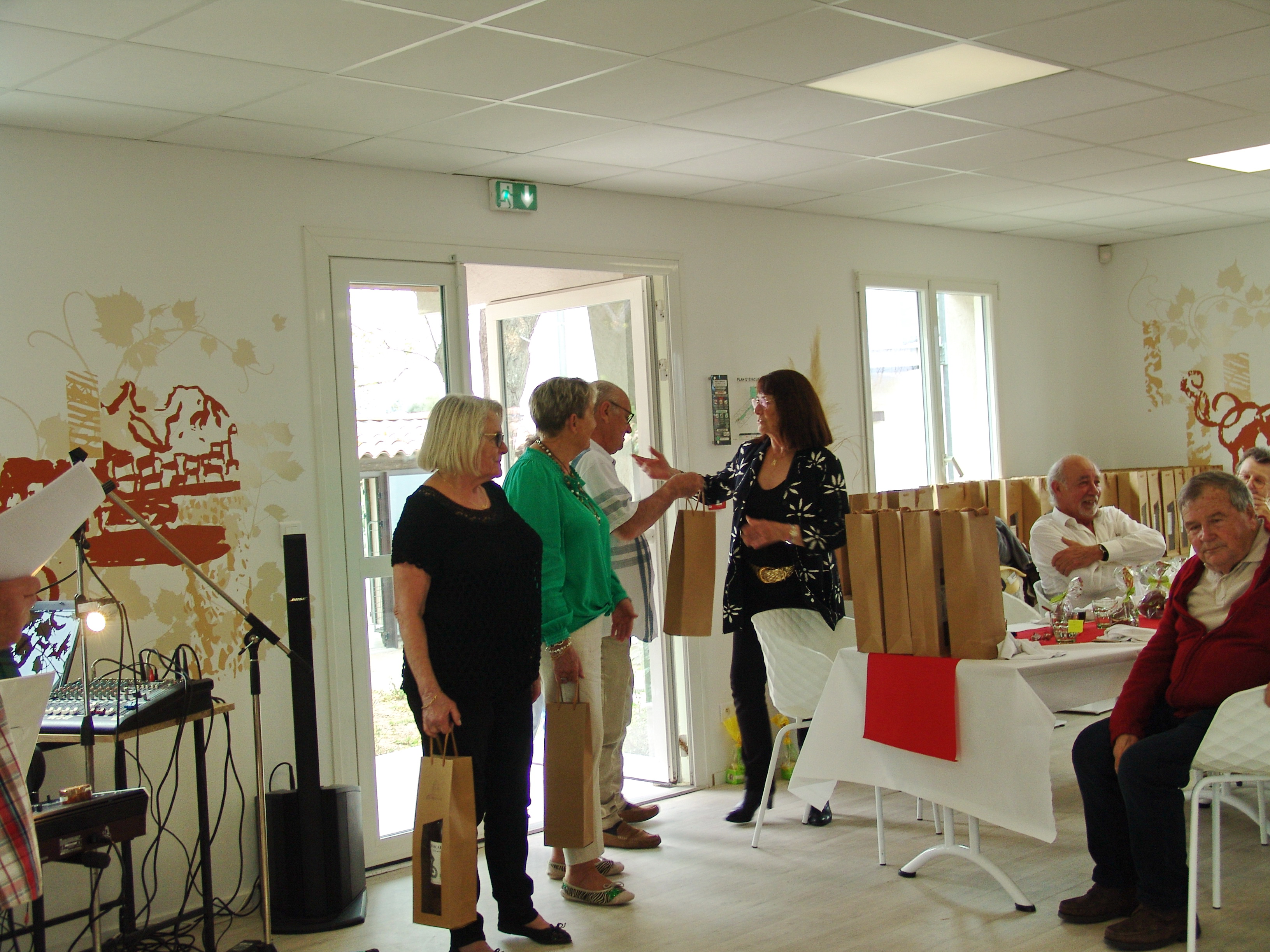 04 repas remise des lots 141 