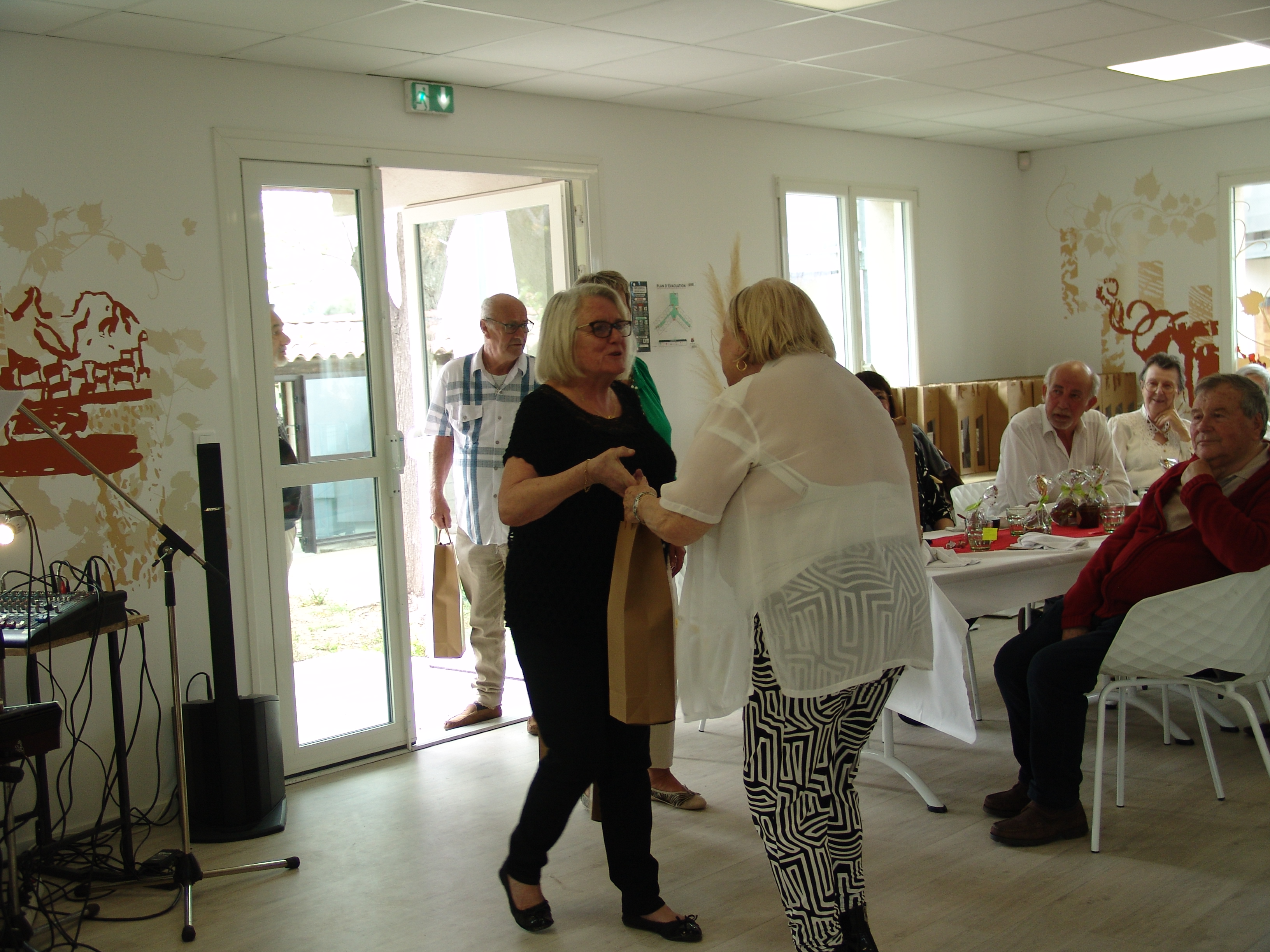 04 repas remise des lots 140 