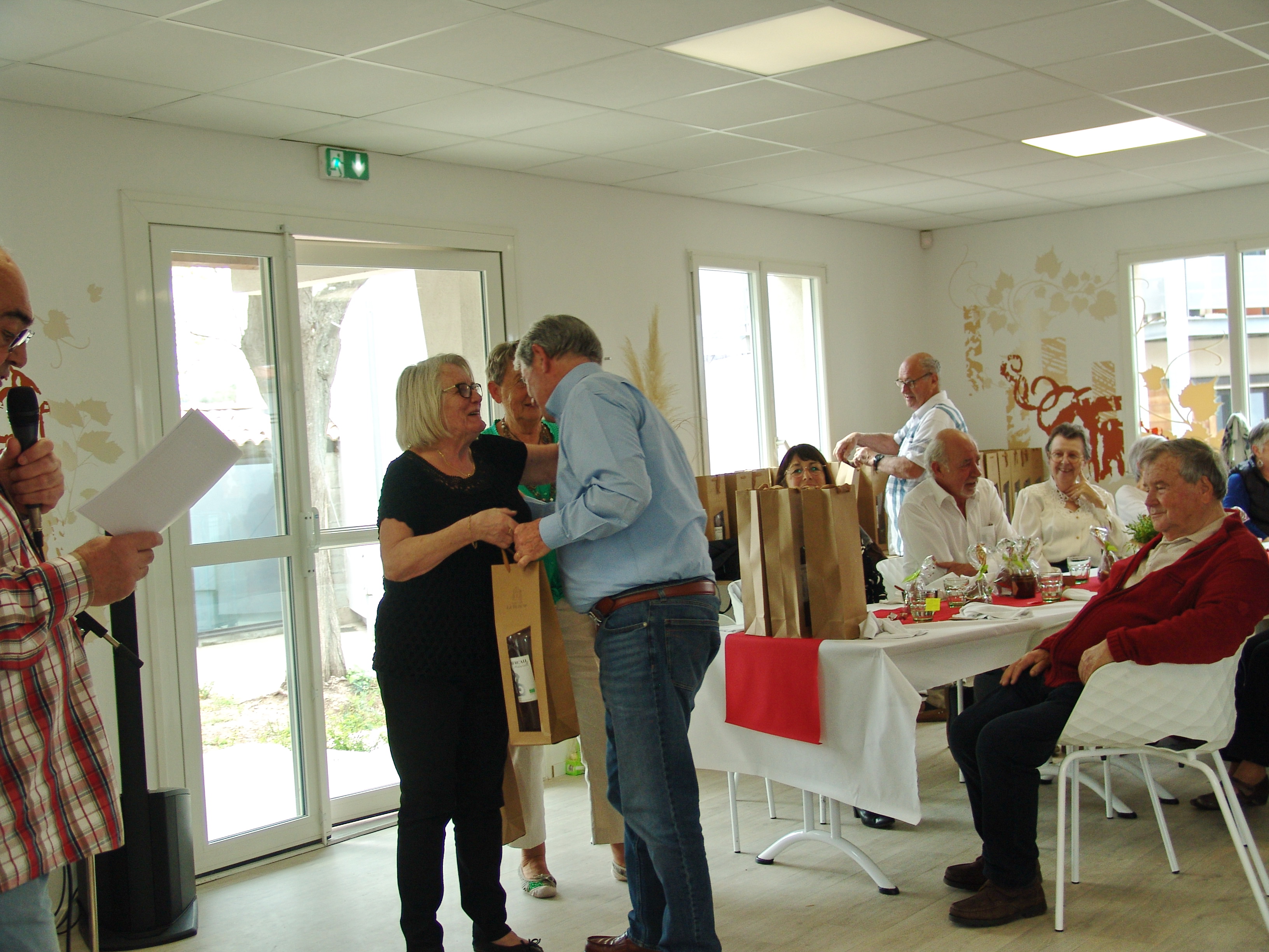 04 repas remise des lots 138 