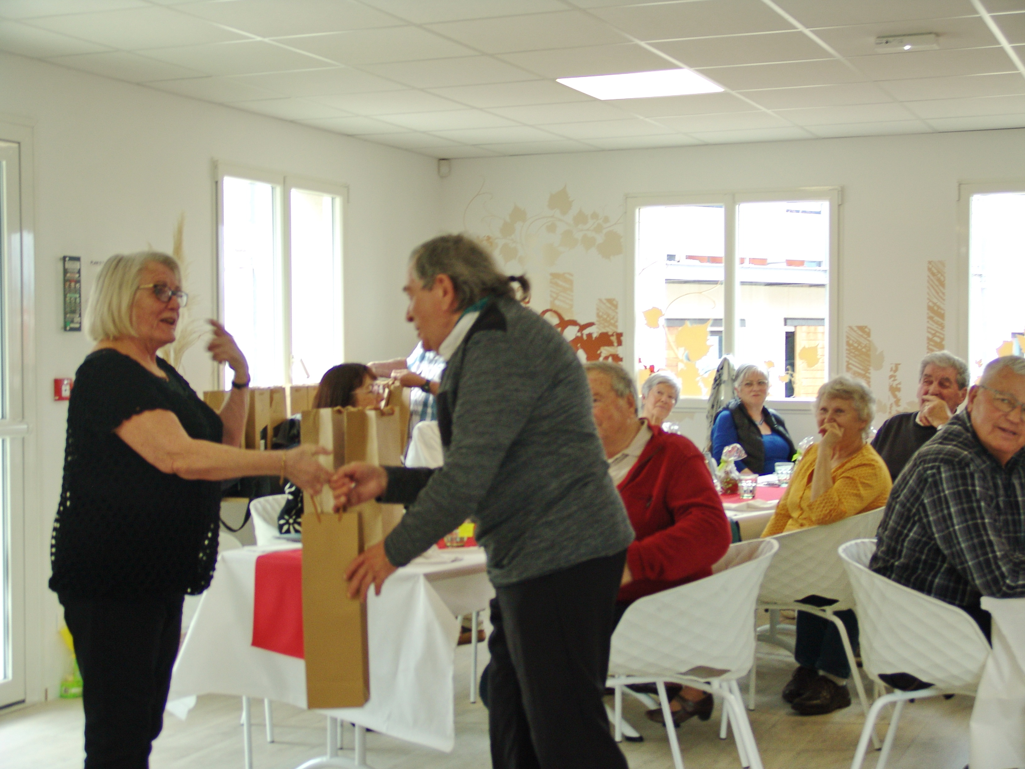04 repas remise des lots 126 