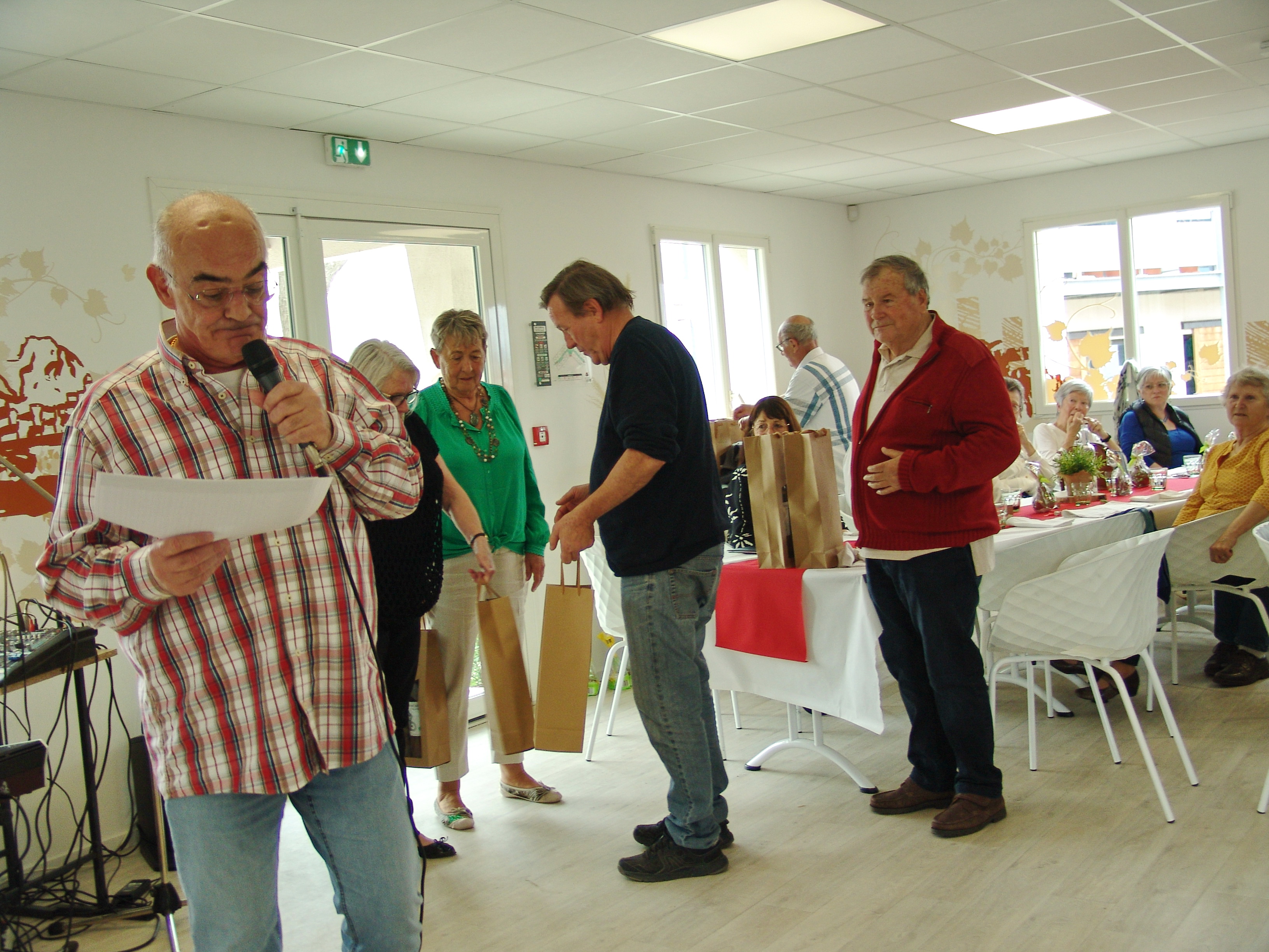 04 repas remise des lots 123 