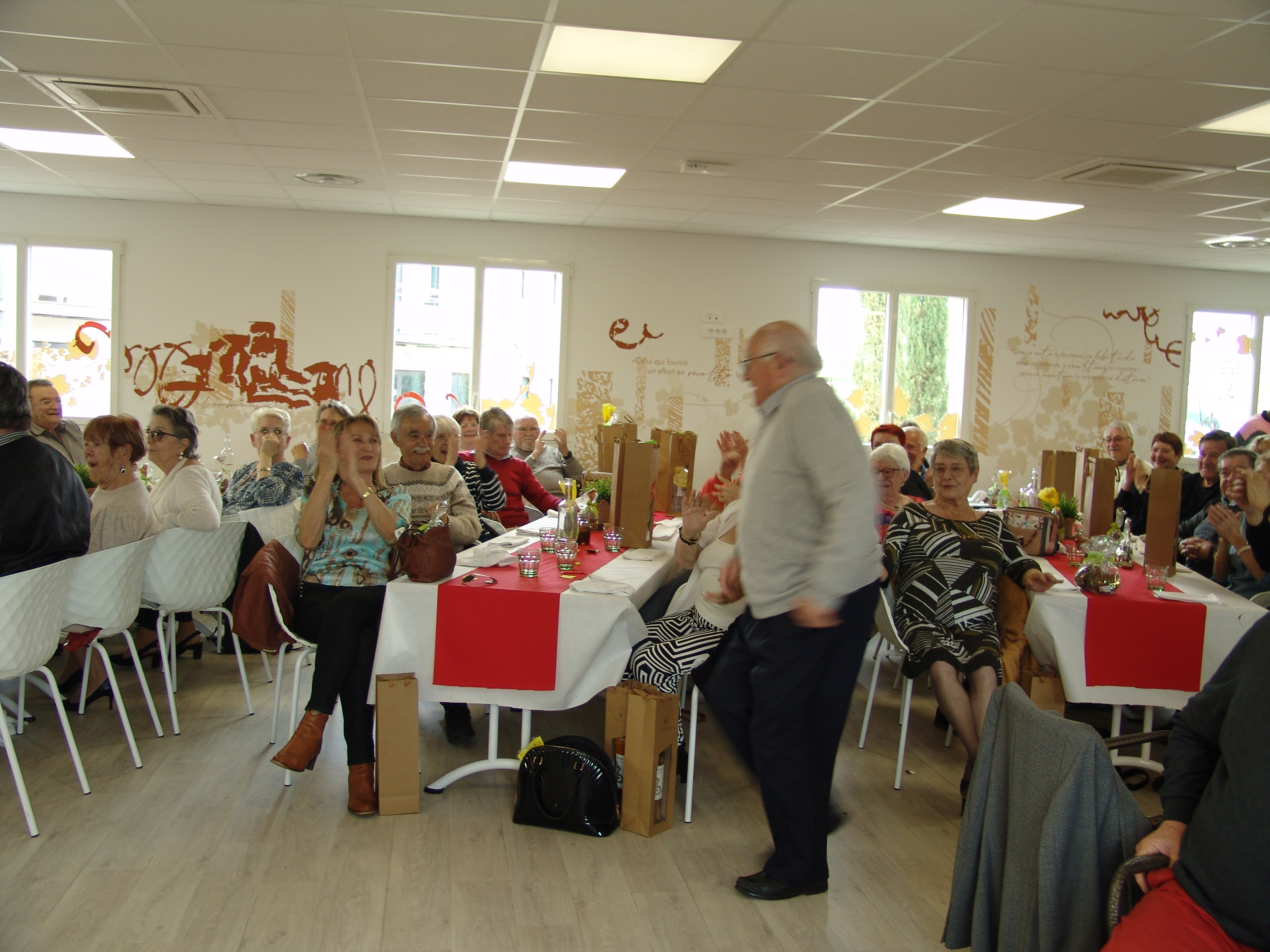 04 repas remise des lots 196 