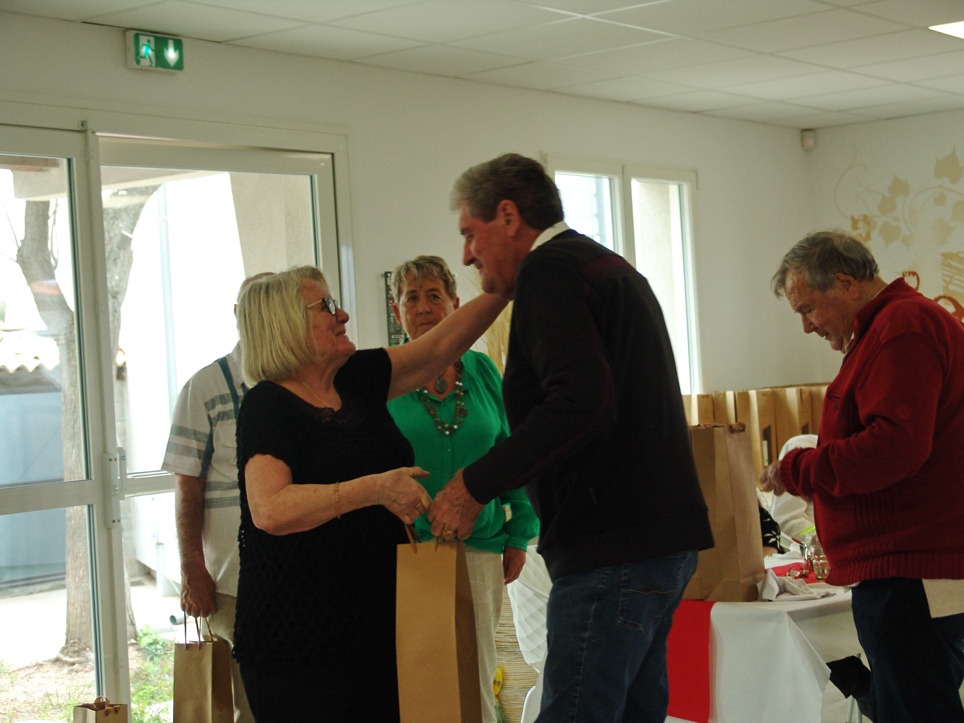 04 repas remise des lots 165 
