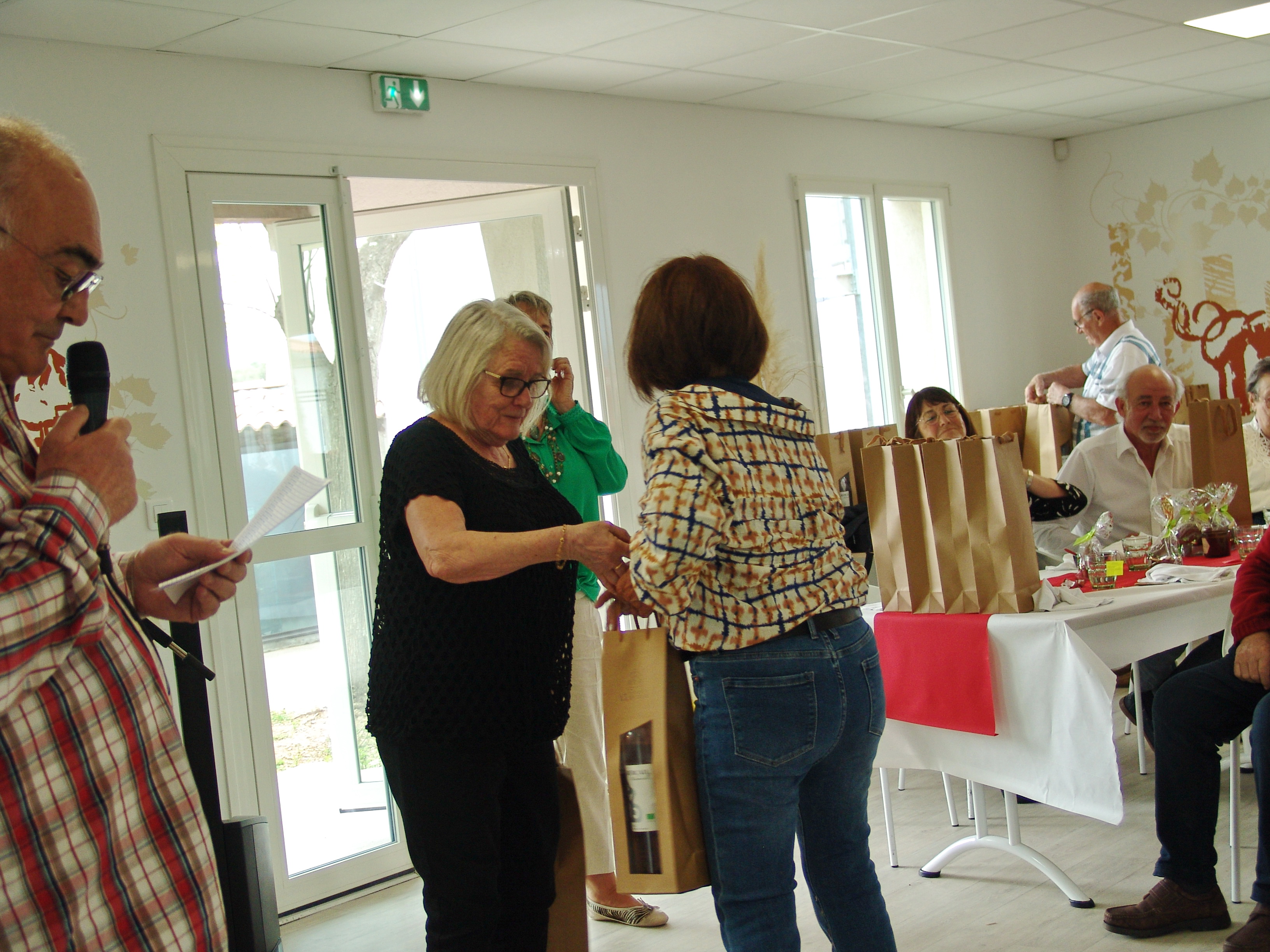 04 repas remise des lots 153 