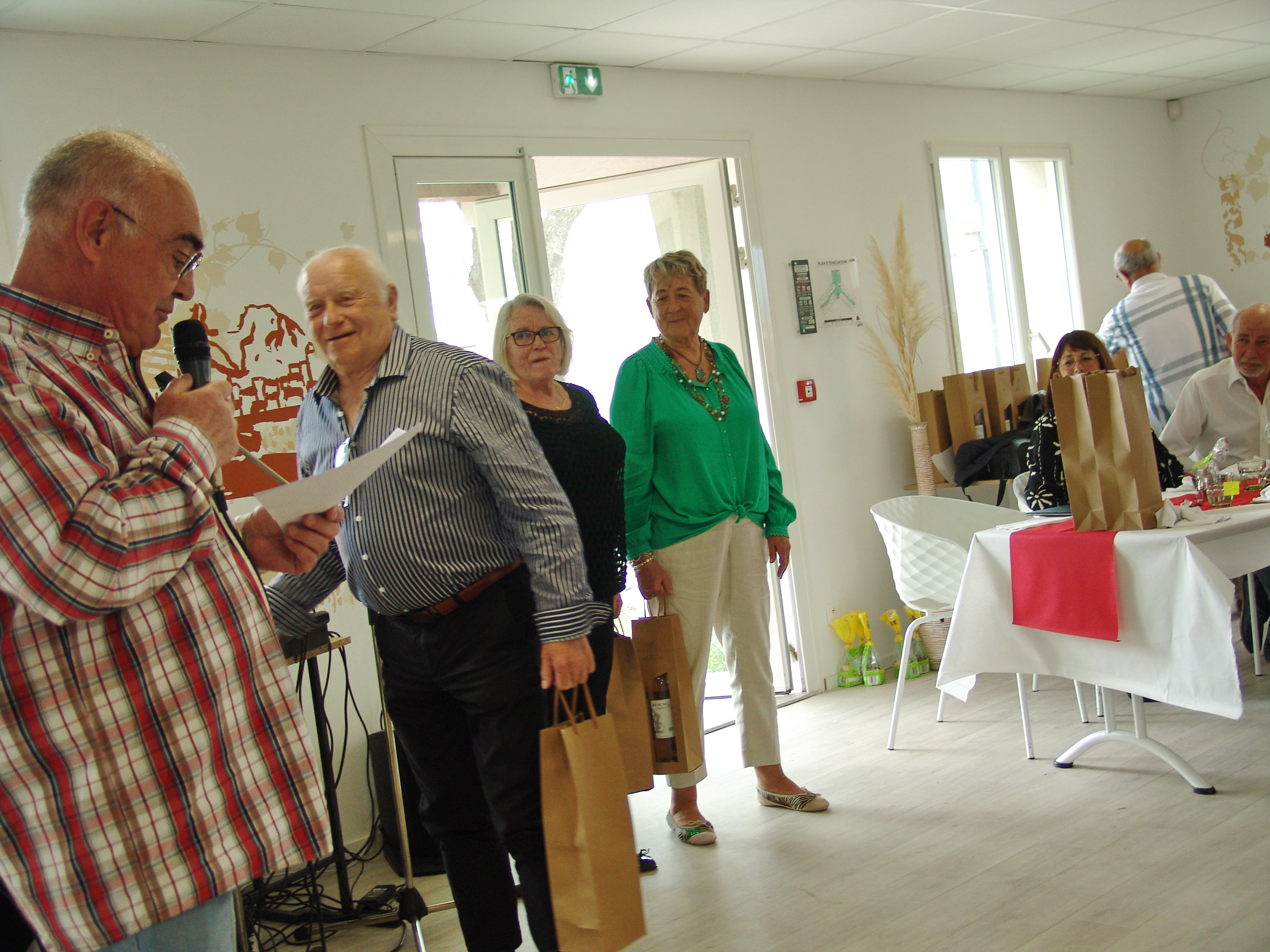 04 repas remise des lots 152 