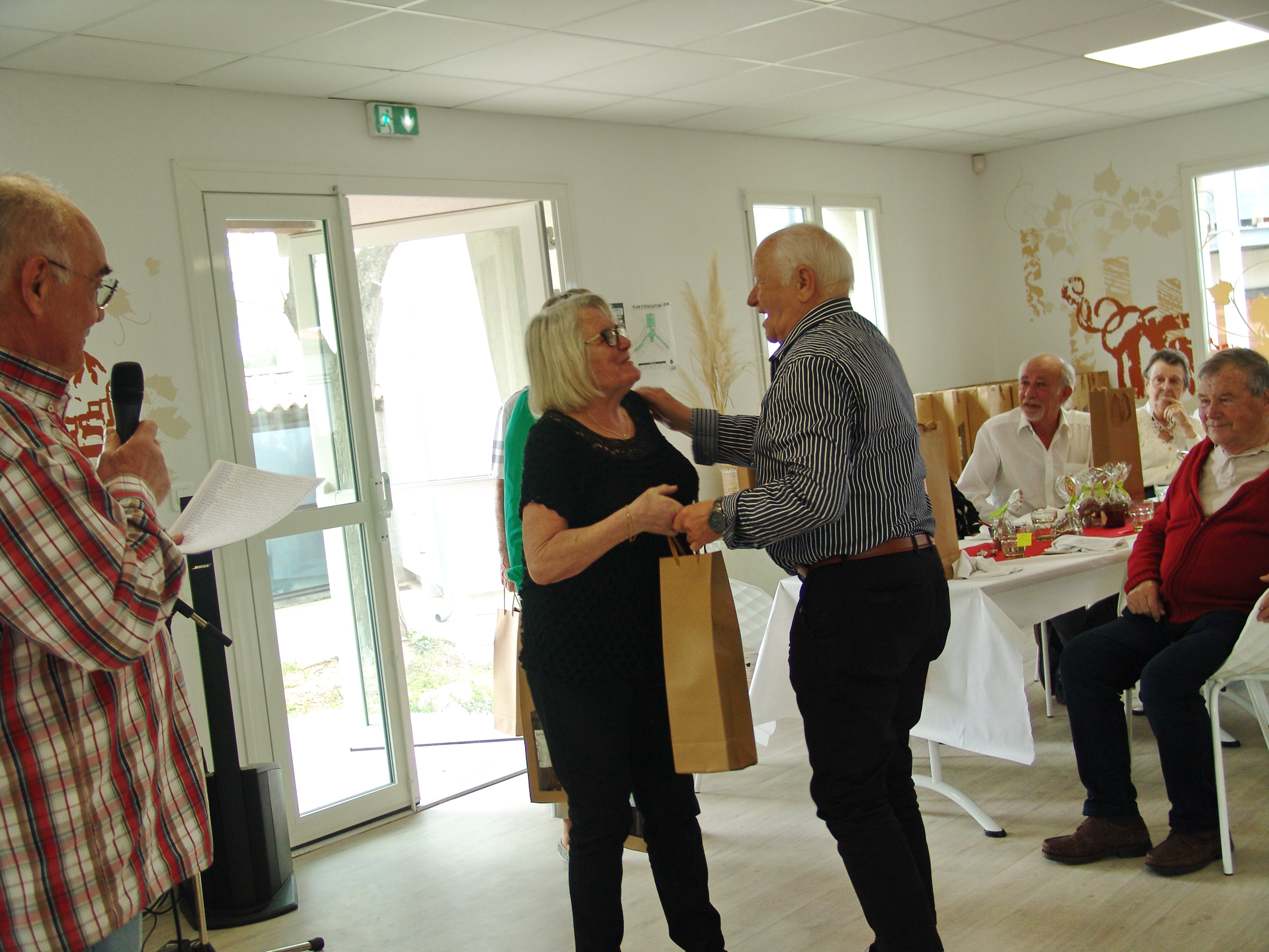 04 repas remise des lots 151 