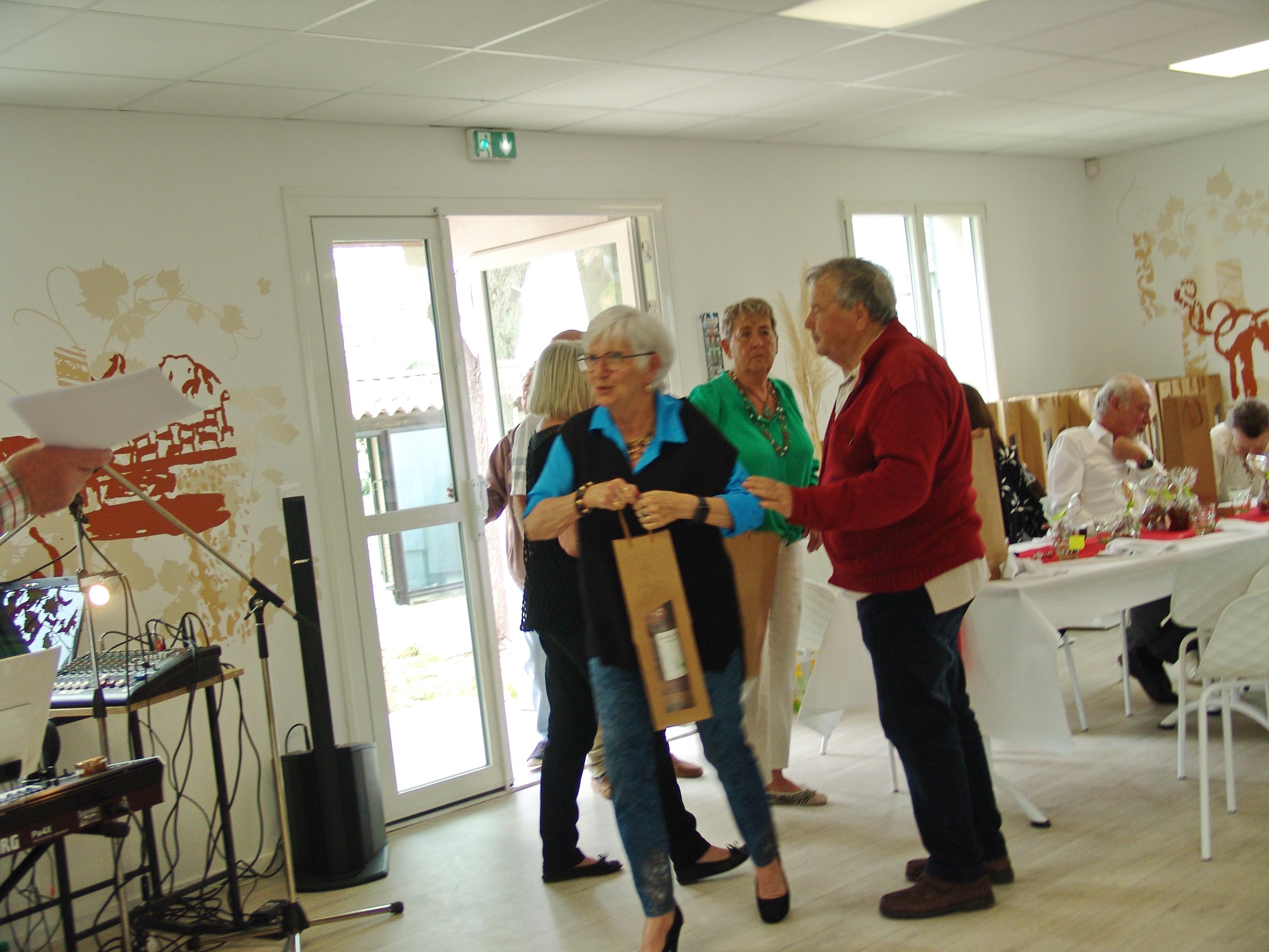 04 repas remise des lots 143 