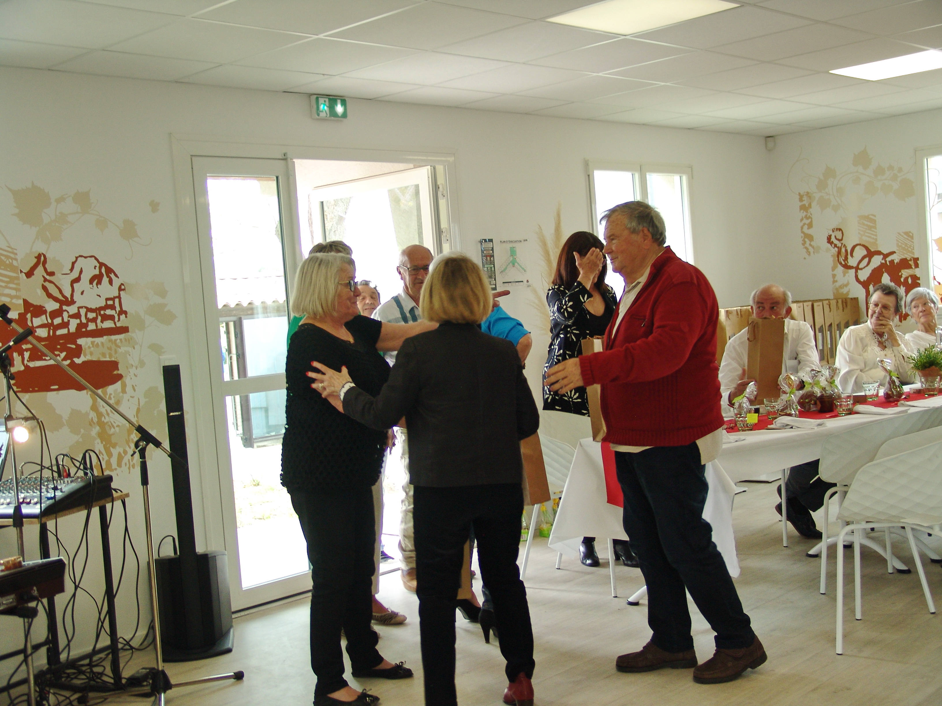 04 repas remise des lots 142 