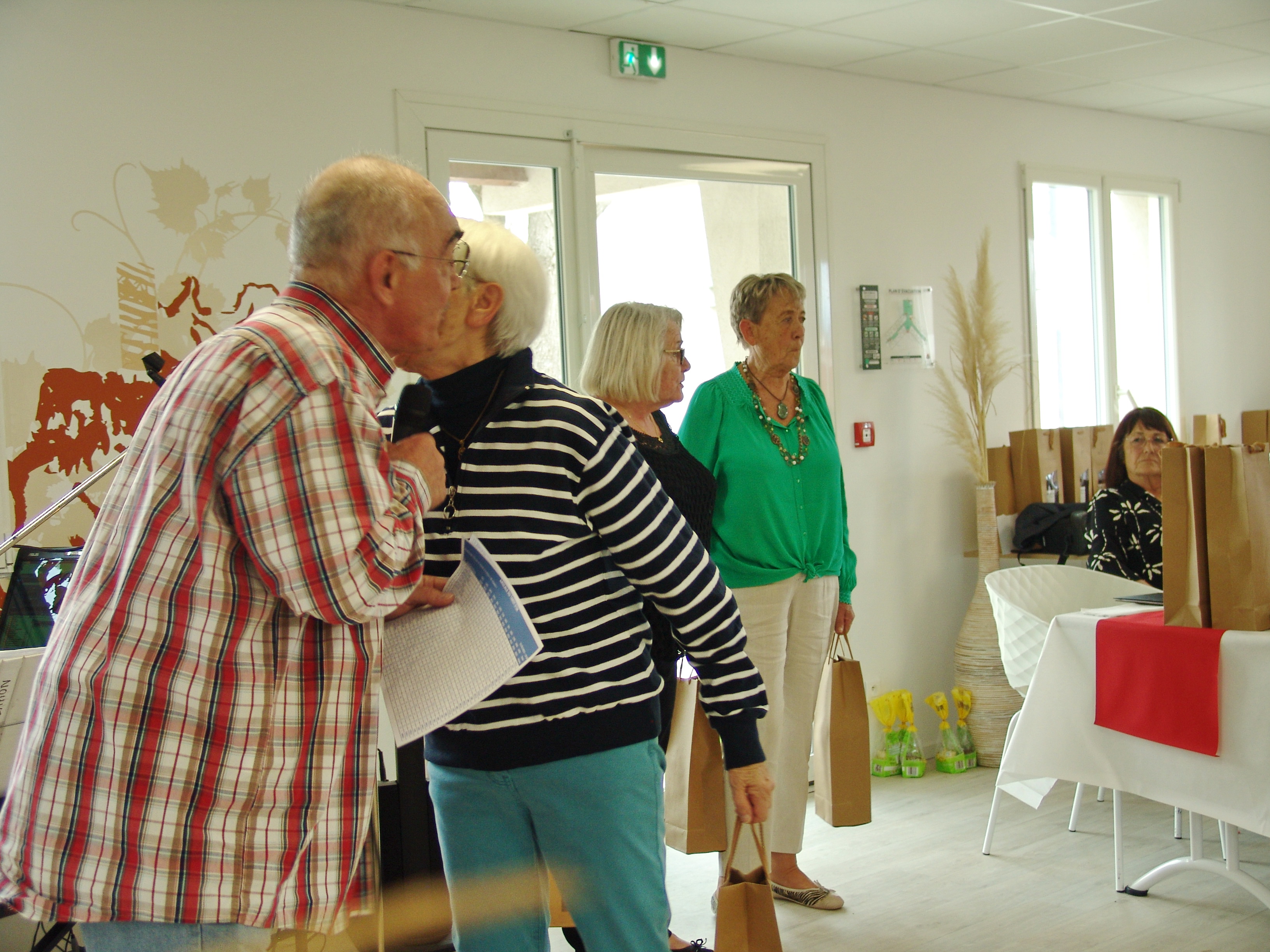 04 repas remise des lots 220 