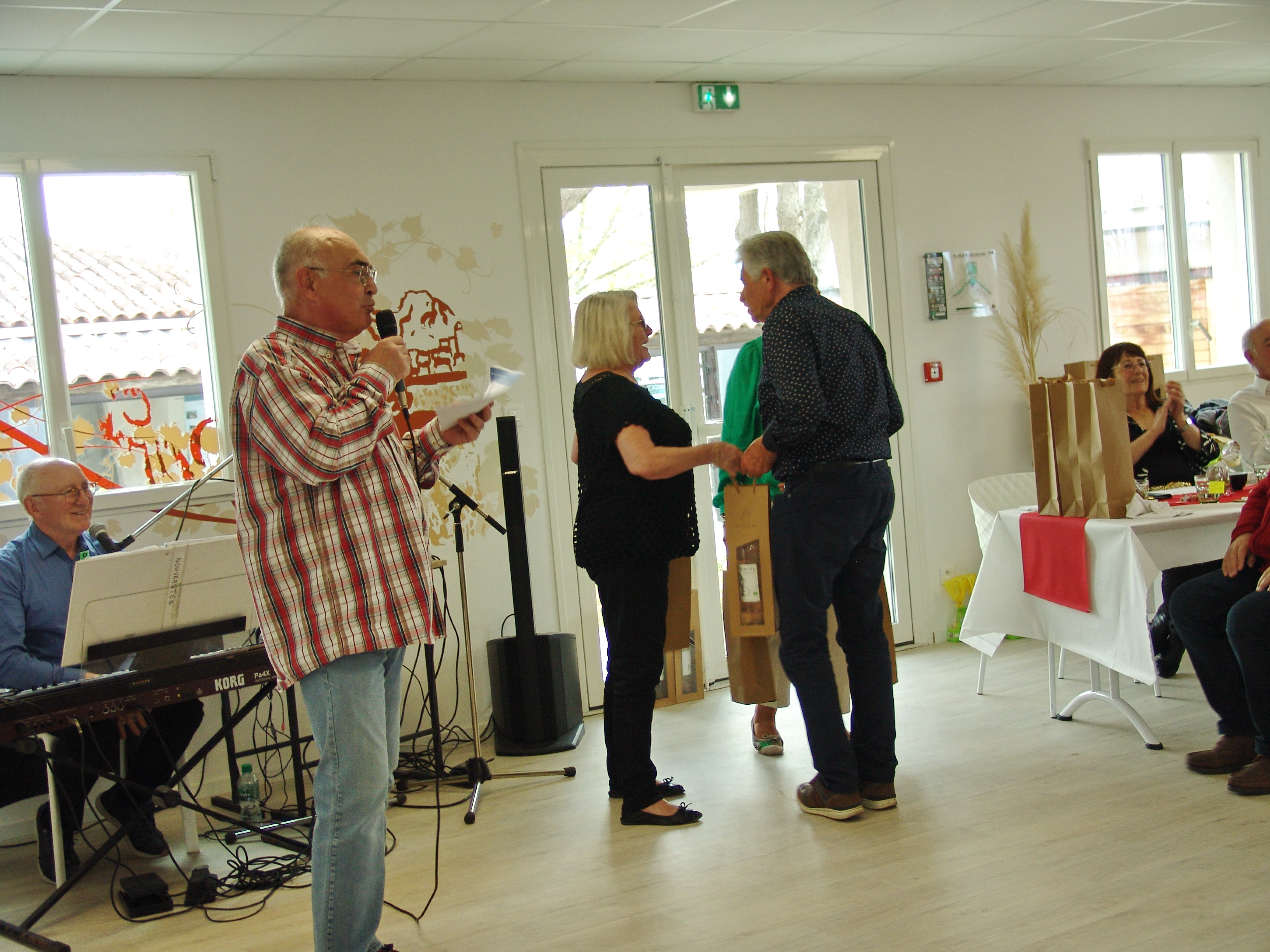 04 repas remise des lots 200 