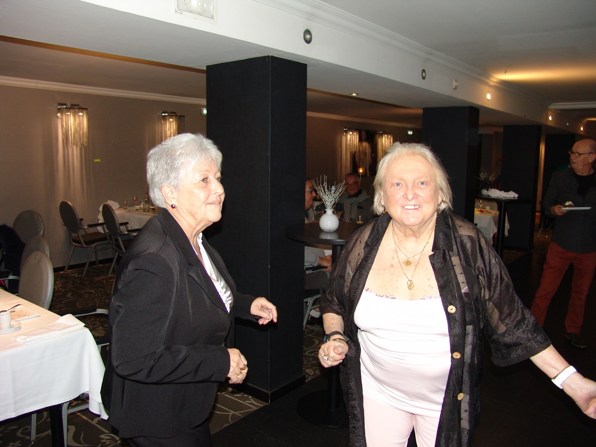 476383789 1392140298420022 5470775896964256625 n